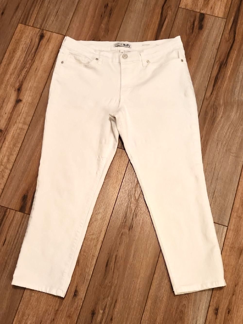 Code Bleu Boyfriend Jeans Women’s White Stretch Straight Leg Ankle Jeans Size 10